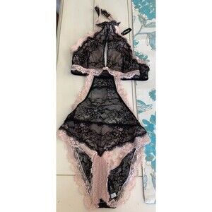 Adore Me Contour Balconette Halter Bodysuit Lace Size Small Black & Pink NEW B6